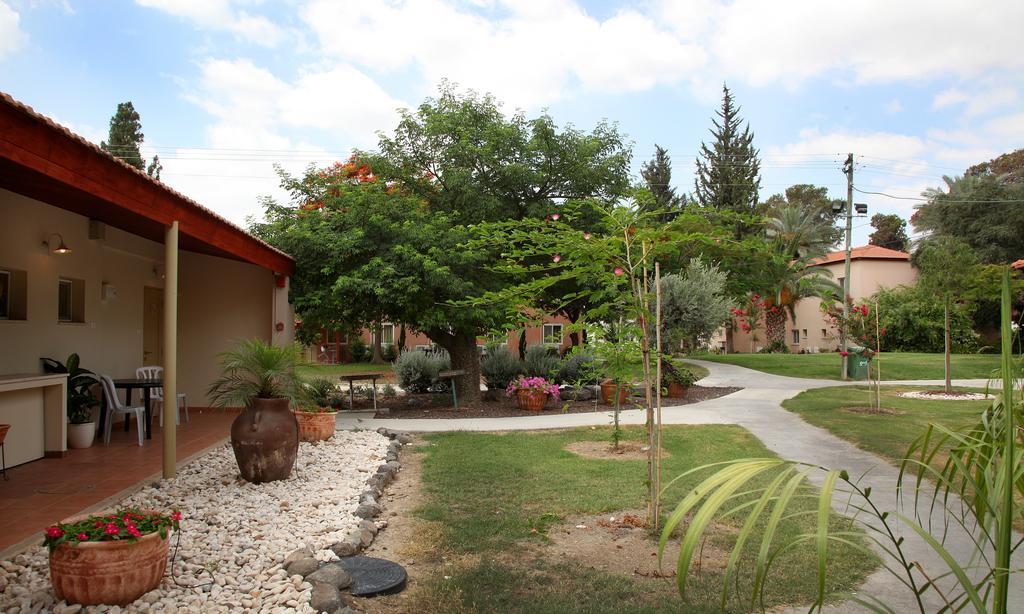 Shaar Hagolan Kibbutz Country Lodging Εξωτερικό φωτογραφία
