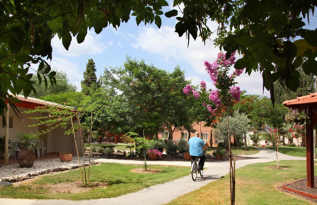Shaar Hagolan Kibbutz Country Lodging Εξωτερικό φωτογραφία