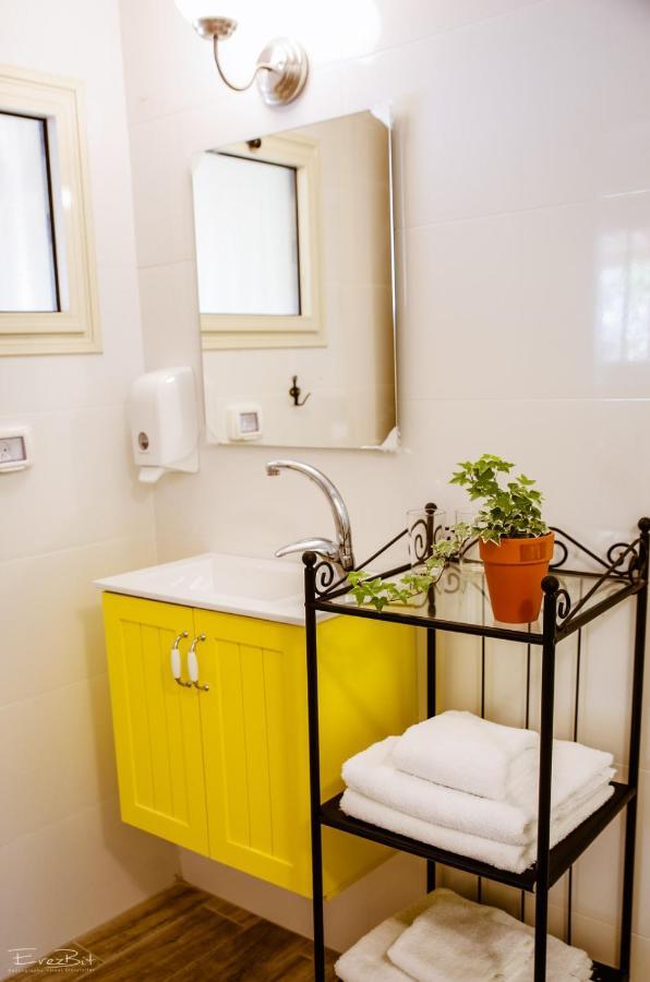 Shaar Hagolan Kibbutz Country Lodging Εξωτερικό φωτογραφία